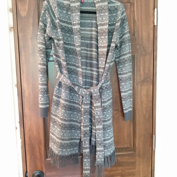 Long Sweater with Belt - Picture 1 of 4